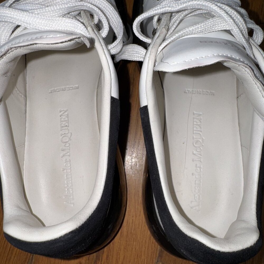 Alexander McQueen Larry Sneakers White Leather Black Gel Sole Size 38 1/2 D - Picture 11 of 16